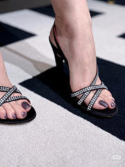 Valentino Garavani 105mm Dans Le Foyer Crystal-Embellished Slingback Sandals Black - 6