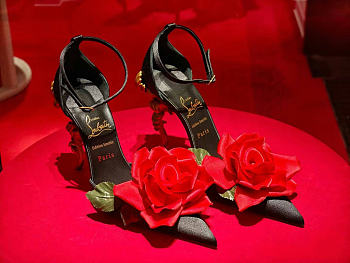 Christian Louboutin Bellarose 100mm Strappy Pumps Crepe Satin Black