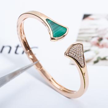 Bvlgari Divas' Dream Bracelet Rose Gold Bangle Green