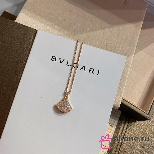 Bvlagari Divas' Dream 18 Kt Rose Necklace Set with Diamond 351051 - 1