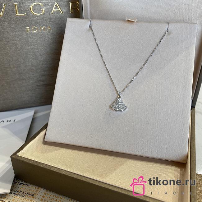 Bvlagari Divas' Dream 18 Kt White Gold Necklace Set with Diamond 351099 - 1
