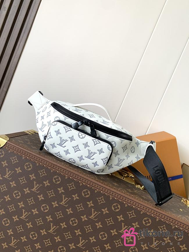 LV Rush Bumbag Monogram Shadow White M25227 - 30x15x8cm - 1
