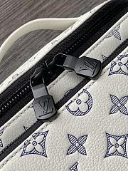 LV Rush Bumbag Monogram Shadow White M25227 - 30x15x8cm - 2