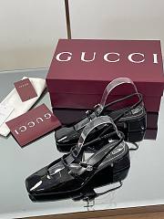 Gucci Pumps with GG patent Leather in Black - 5
