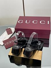 Gucci Pumps with GG patent Leather in Black - 4