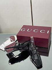 Gucci Pumps with GG patent Leather in Black - 3