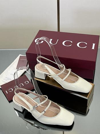 Gucci Pumps with GG patent Leather in White
