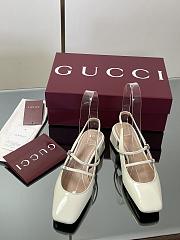 Gucci Pumps with GG patent Leather in White - 6