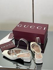 Gucci Pumps with GG patent Leather in White - 4