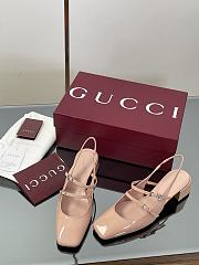 Gucci Pumps with GG patent Leather in Rose Beige - 2