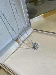 VCA Perlee Clovers Pendant 18K White Gold Diamond - 1