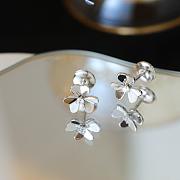 VCA Frivole Earrings Mini Model 18k Diamond VCARPJMN00 - 2