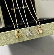 VCA Frivole Pendant Mini Model 18k Diamond VCARP0J100 - 1