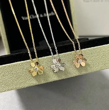 VCA Frivole Pendant Mini Model 18k Diamond VCARP0J100