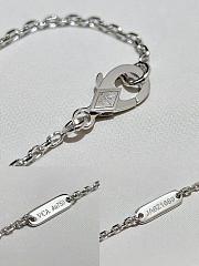 VCA Frivole Pendant 3 Flowers Mini Model 18k Yellow Gold Diamond VCARP2DU00 - 4