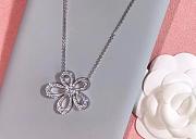 VCA Flowerlace Pendant 18k White Gold Diamond VCARP05200 - 6