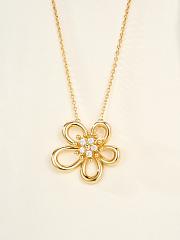 VCA Flowerlace Pendant 18k Yellow Gold Diamond VCARPME200 - 3