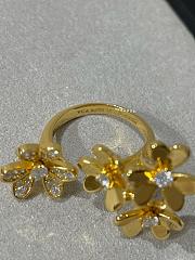 VCA Frivole Between The Finger Ring18k Yellow Gold Diamond VCARP3W500 - 4