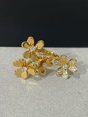 VCA Frivole Between The Finger Ring18k Yellow Gold Diamond VCARP3W500 - 3