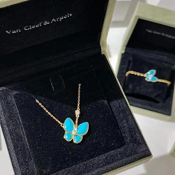 VCA Two Butterfly Pendant 18K Yellow Gold Diamond Turquoise VCARP7UP00