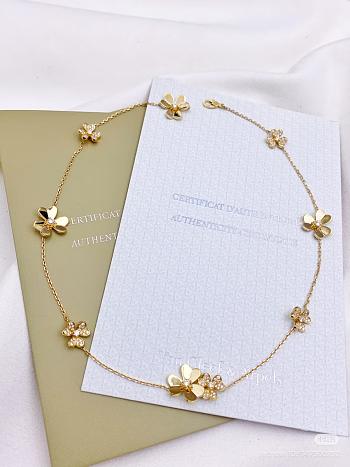 Frivole Necklace 9 Flowers 18K Yellow Gold Diamond VCARP3W600