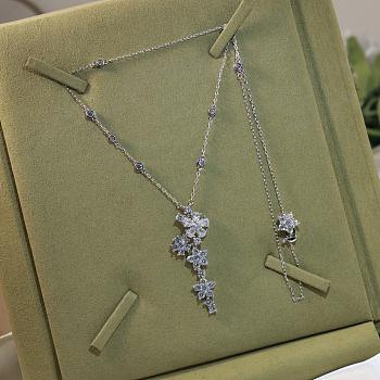 VCA Folie Des Pres Pendant 18K White Gold Diamond VCARP05K00