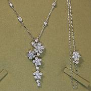 VCA Folie Des Pres Pendant 18K White Gold Diamond VCARP05K00 - 4