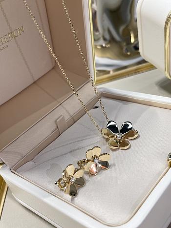 VCA Frivole Earrings Small 18k Yellow Gold Diamond VCARB65700