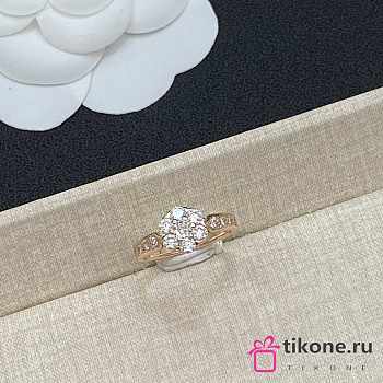 VCA Fleurette Ring 18K White/ Rose Gold Diamond