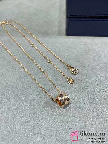 Bee de Chaumet Small Pendant Rose Gold/ Yellow Gold/ Silver Diamonds 085158