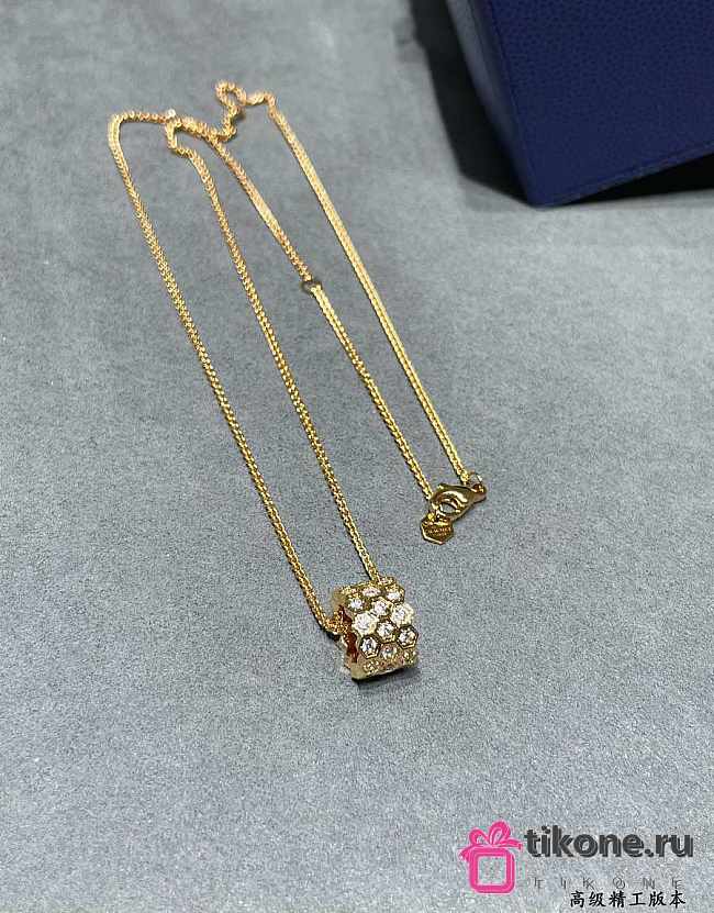 Bee de Chaumet Medium Pendant Rose Gold/ Yellow Gold/ Silver Diamonds 085462 - 1