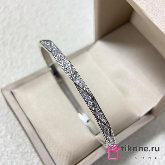 Laurence Graff Signature Pave Diamond Bangle White Gold RGB602 - 1