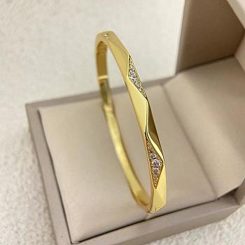 Laurence Graff Signature Faceted Pave Diamond Bangle Yellow Gold RGB696