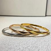 Laurence Graff Signature Bangle White Gold RGB600 - 5