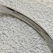 Laurence Graff Signature Bangle White Gold RGB600 - 2
