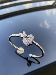 Graff Tilda’s Bow Diamond Bangle White Gold - 1