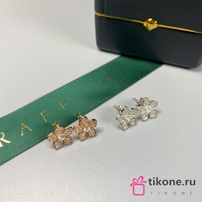 Graff Wild Flower Petite Pave Diamond Stud Earrings White/ Rose Gold - 1