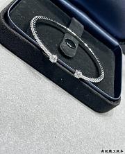 Laurence Graff Signature Open Diamond Bangle White Gold - 3