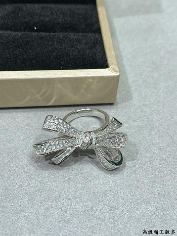 Graff Tilda's Bow Double Knot Diamond Ring White Gold