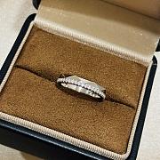 Graff Laurence Graff Signature Diamond and Gold Band White Gold  - 5