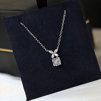 Graff Classic Butterfly Round Diamond Pendant White Gold