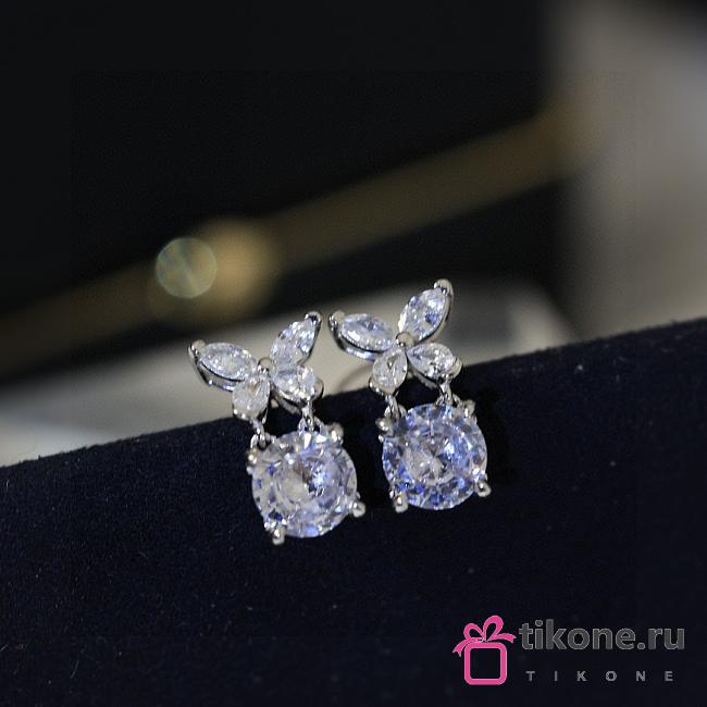 Graff Classic Butterfly Round Diamond Earrings White Gold - 1