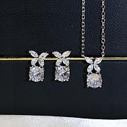 Graff Classic Butterfly Round Diamond Earrings White Gold - 2