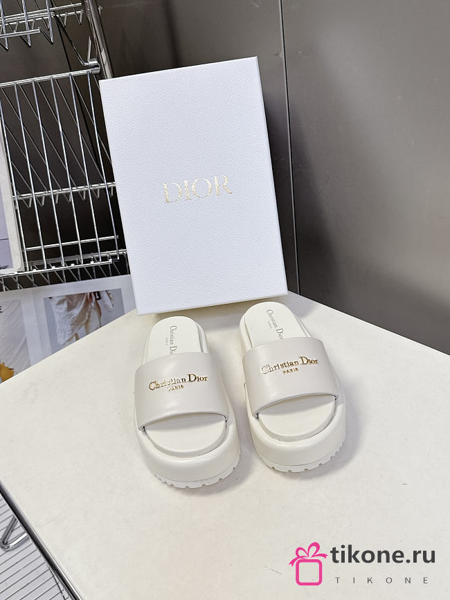 Dior D-Lane Platform Slide White Padded Lambskin  - 1