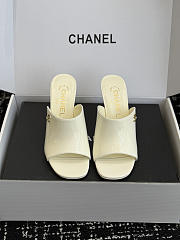 Chanel Mules Patent Calfskin Ivory 95mm - 1