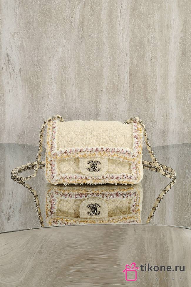 Chanel Mini Classic Handbag Tweed & Gold Metal Light Yellow - 20x12x6cm - 1