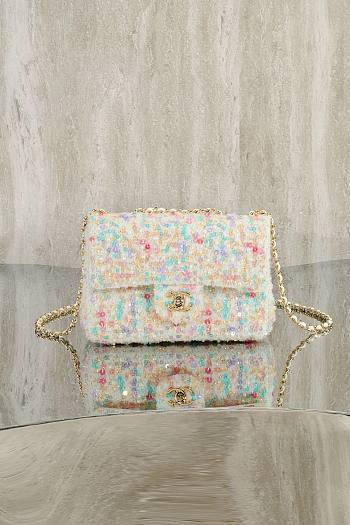 Chanel Flap Bag Tweed Gold Metal Ecru Multicolour - 21x13x8cm
