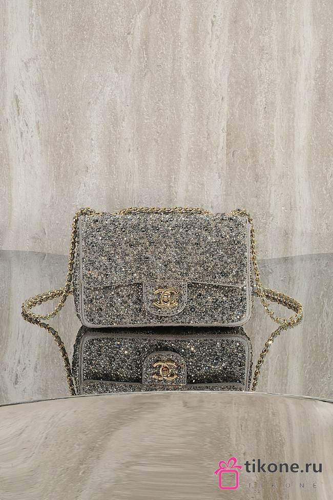 Chanel Evening Bag Strass Imitation Pearls & Gold-Tone Metal Dark Gray Pearly White & Light Gray - 21x13x8cm - 1