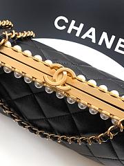 Chanel Clutch Pearly Lambskin Imitation Pearls & Gold-Tone Metal Black - 20x10x7cm - 4