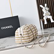 Chanel Clutch with Chain Printed Fabric & Gold-Tone Metal Beige & Beige - 18.5x11.5x11cm - 4